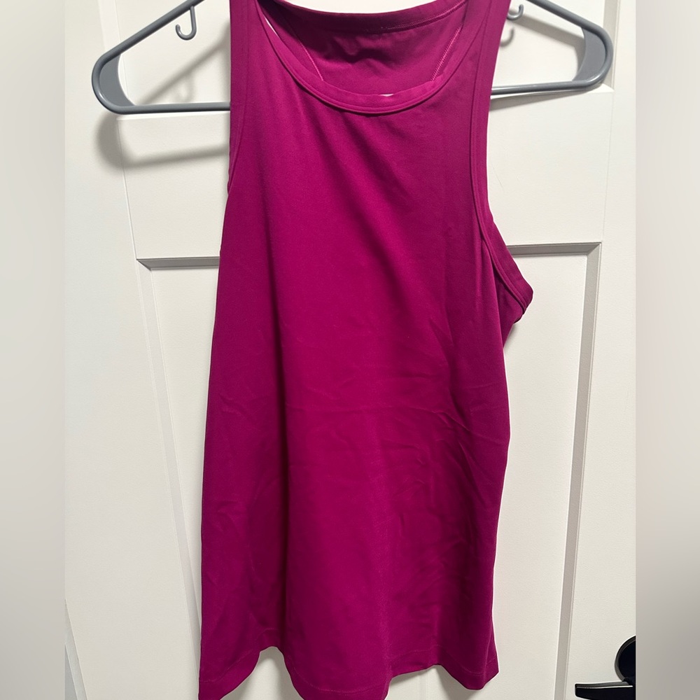 Lululemon Align waist length tank.
